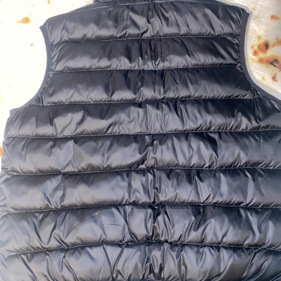 OVO Puffer Vest Large - Picture 7 of 9